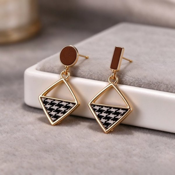 zinc Needle Earrings